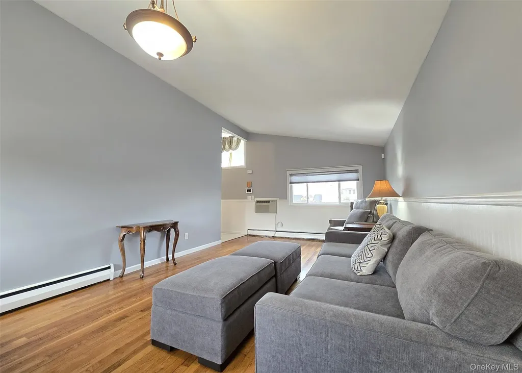 50 Spur Lane Centereach NY 11720