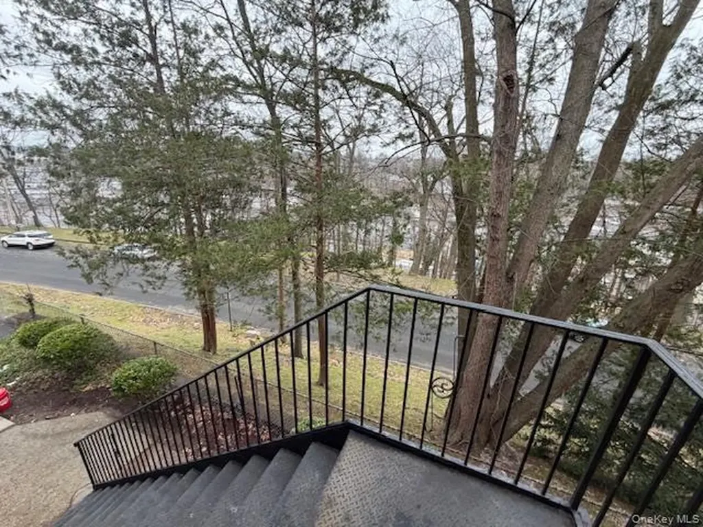55 Fieldstone Drive Hartsdale NY 10530