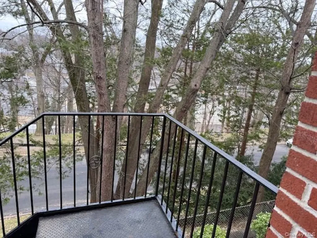 55 Fieldstone Drive Hartsdale NY 10530