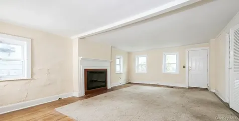 4 The Lane Somers NY 10589