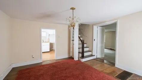 4 The Lane Somers NY 10589