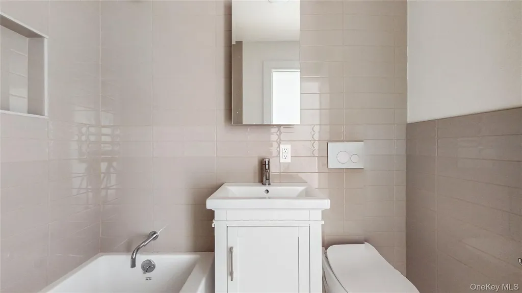 148-09 Northern Boulevard Flushing NY 11354