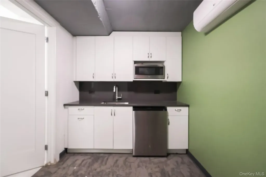 148-09 Northern Boulevard Flushing NY 11354