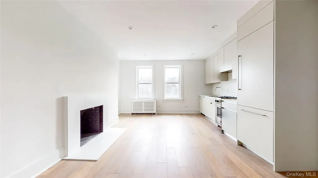 148-09 Northern Boulevard Flushing NY 11354