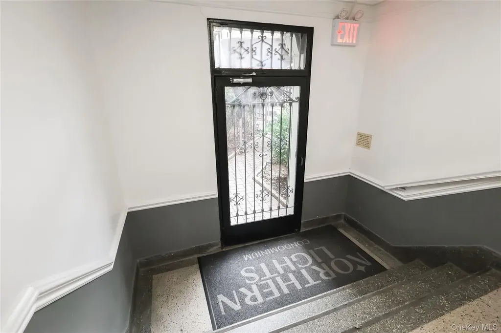 148-09 Northern Boulevard Flushing NY 11354
