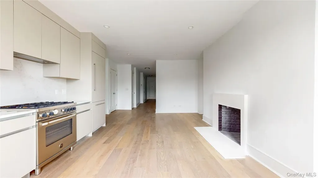 148-09 Northern Boulevard Flushing NY 11354