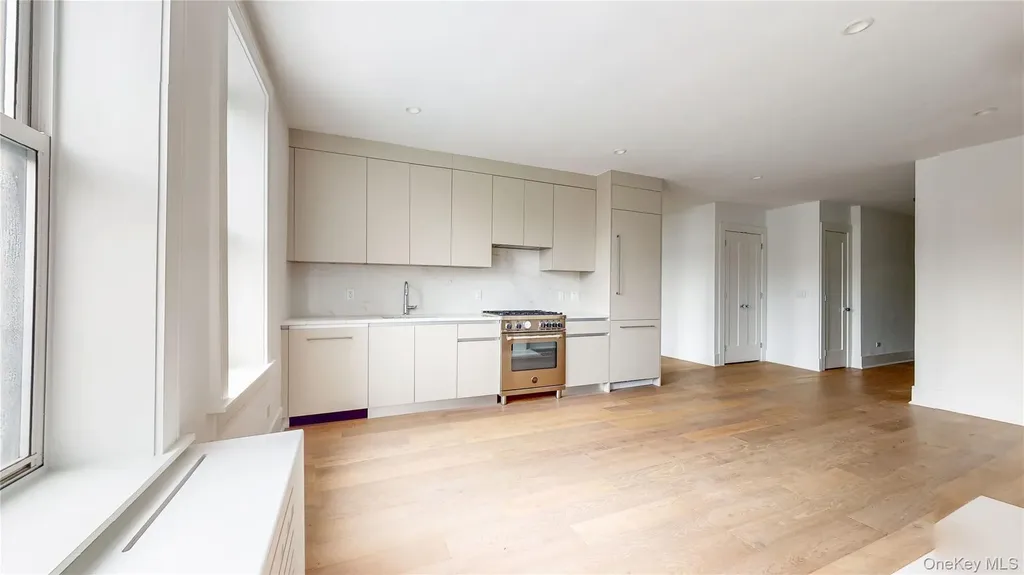 148-09 Northern Boulevard Flushing NY 11354