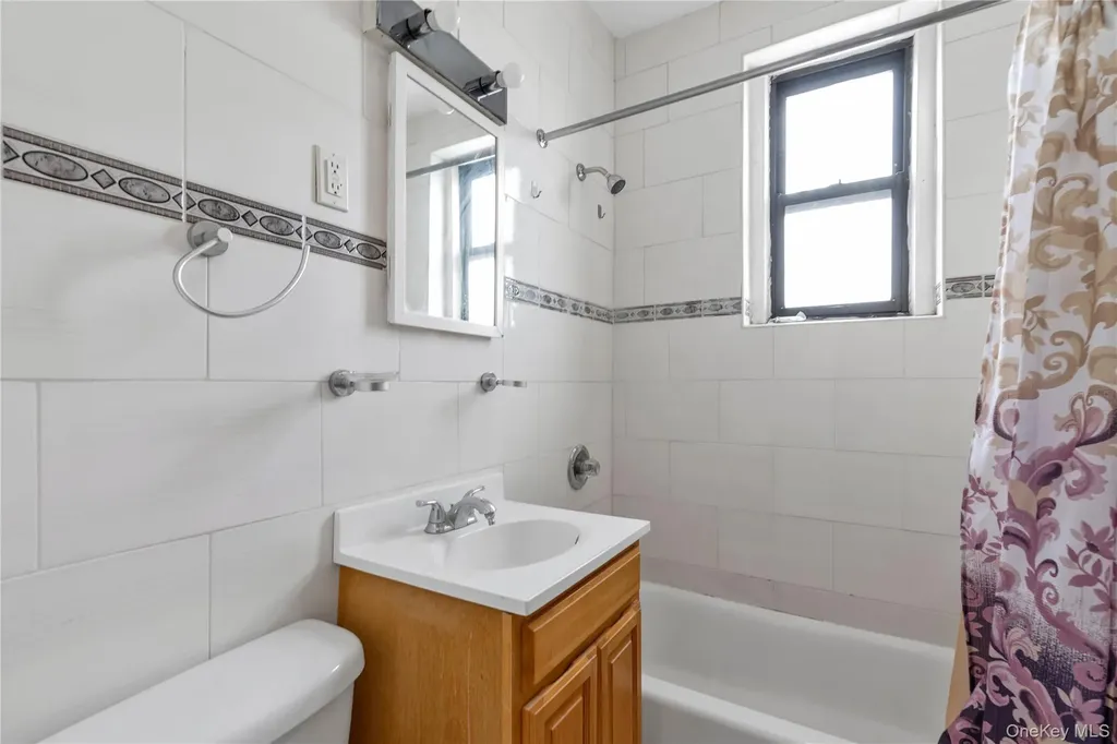33-38 Parsons Boulevard Flushing NY 11354