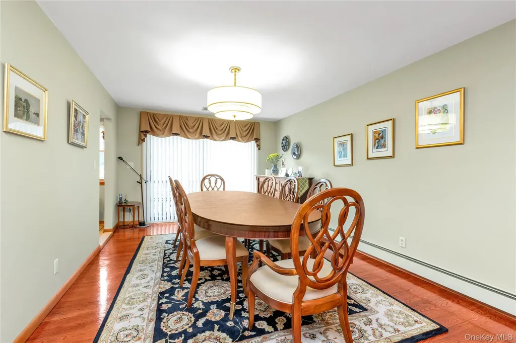 51-10 Douglaston Parkway Douglaston NY 11362
