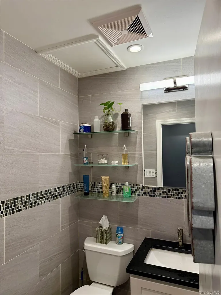 660 Williams Avenue Brooklyn NY 11207