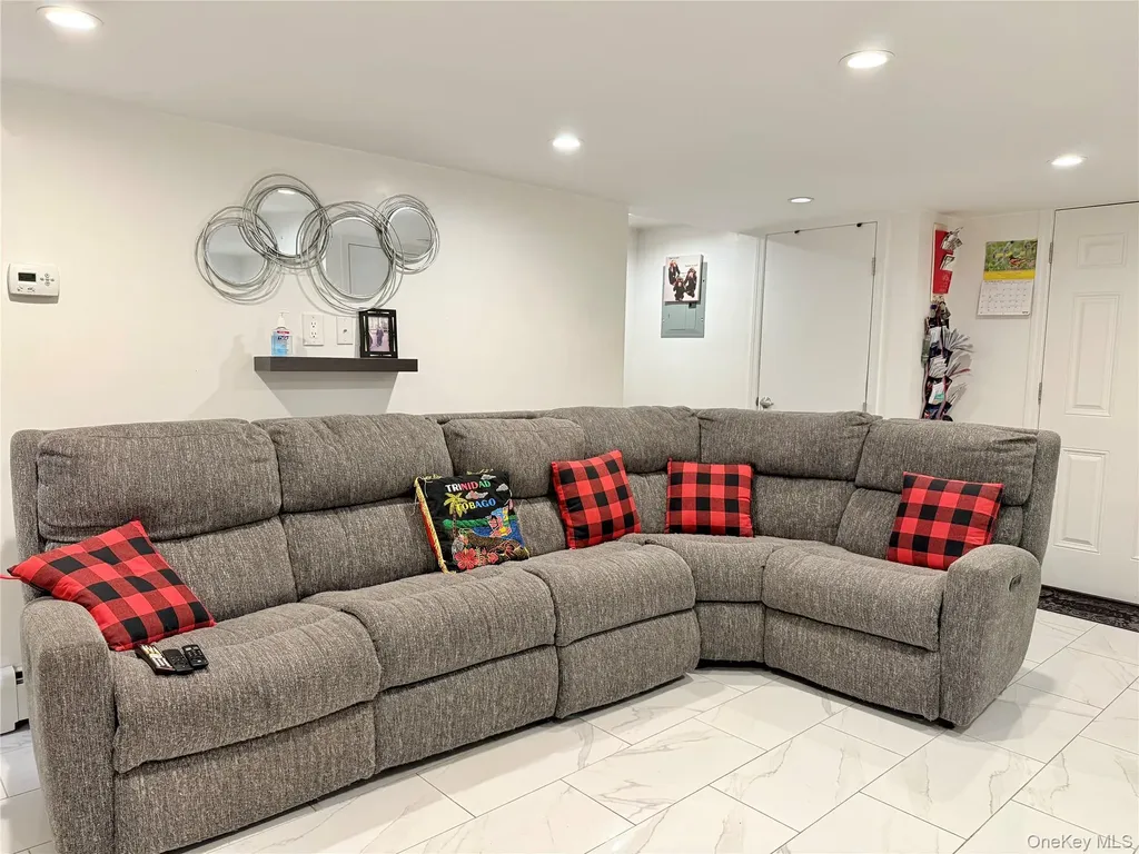 660 Williams Avenue Brooklyn NY 11207