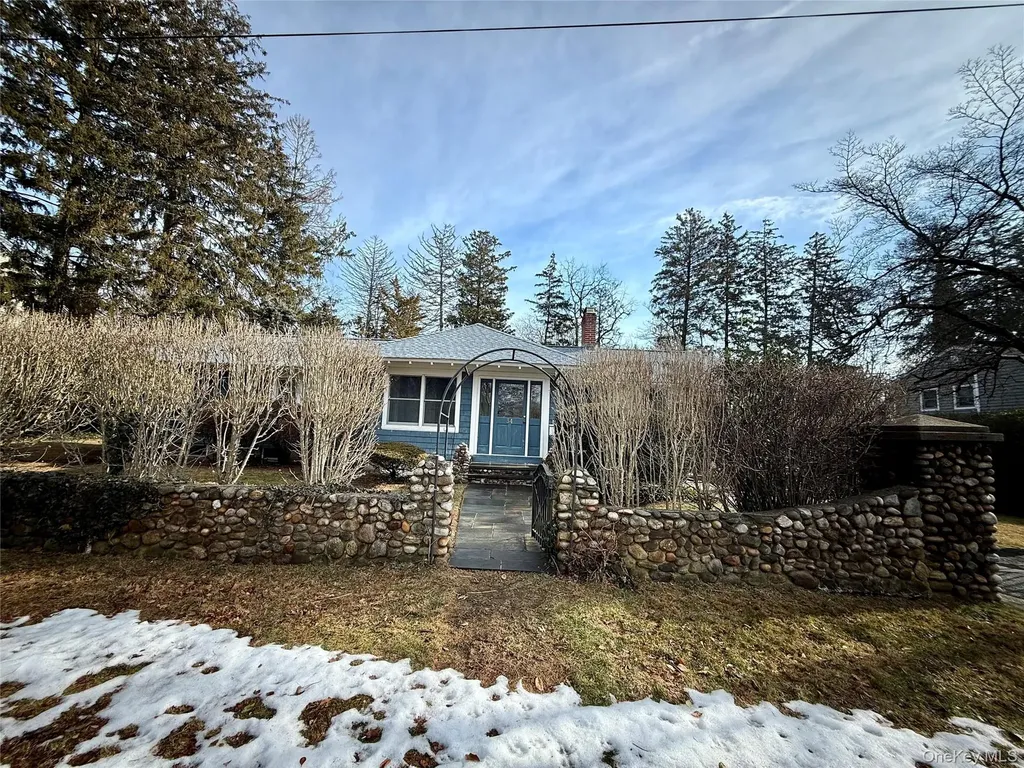 34 Maple Avenue Northport NY 11768