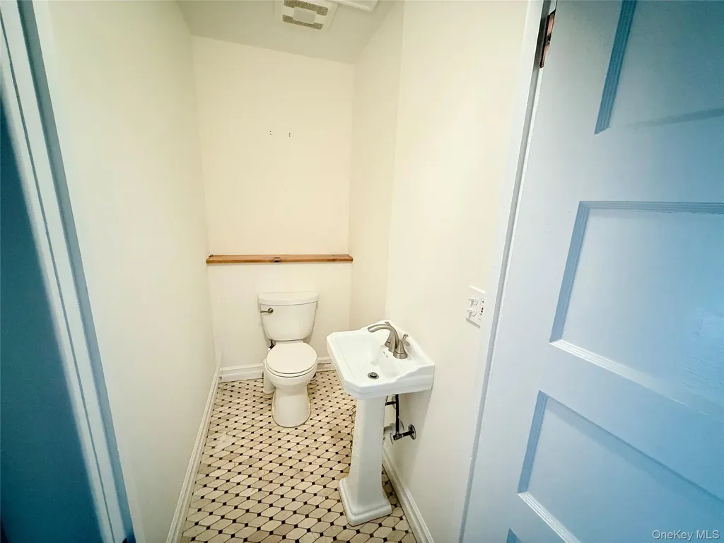 34 Maple Avenue Northport NY 11768