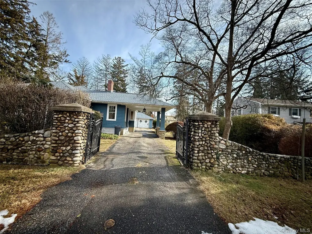 34 Maple Avenue Northport NY 11768