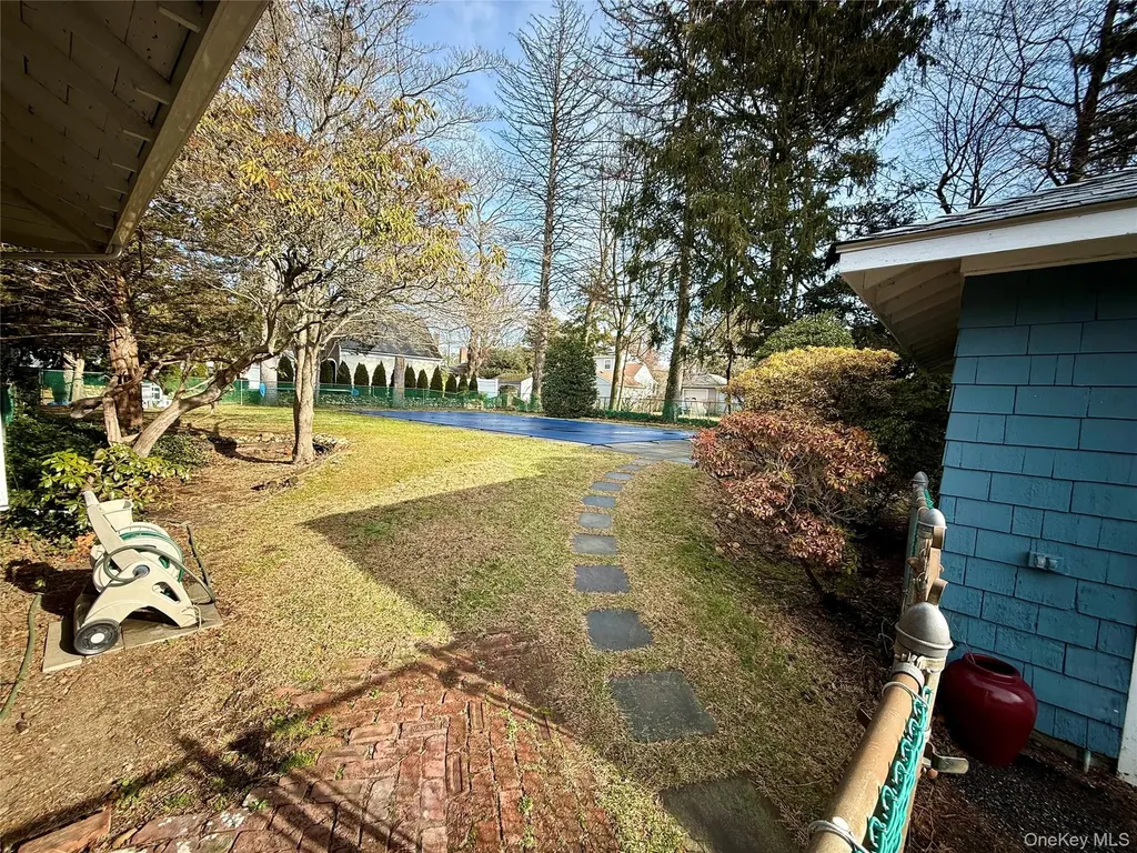 34 Maple Avenue Northport NY 11768