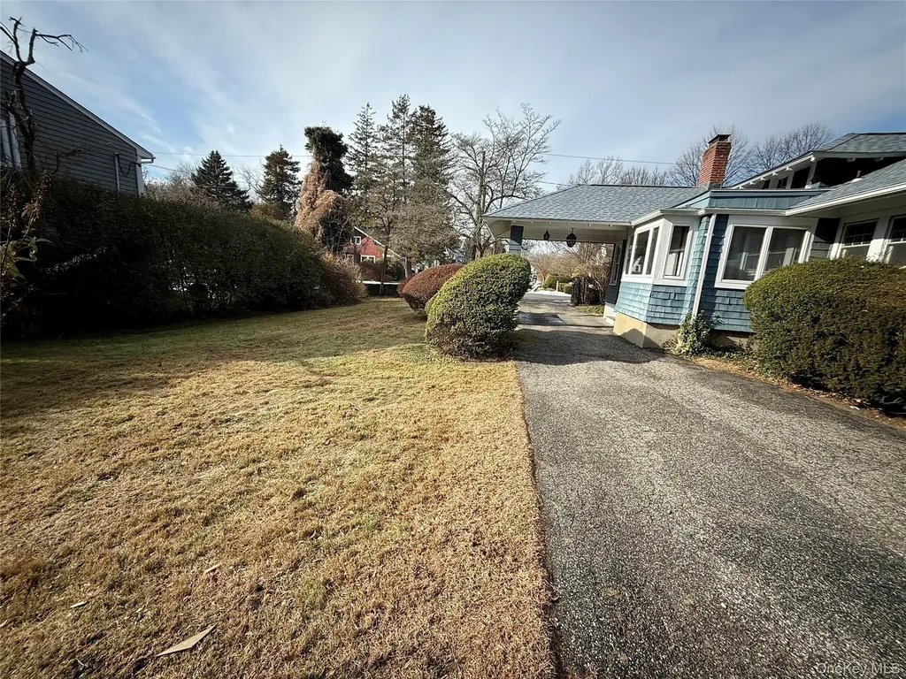 34 Maple Avenue Northport NY 11768