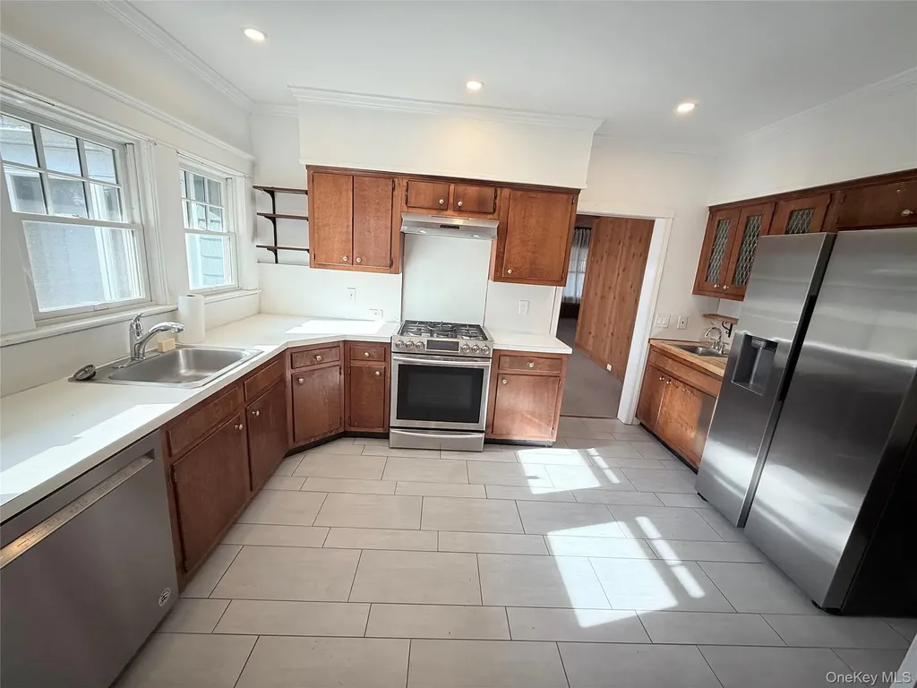 34 Maple Avenue Northport NY 11768