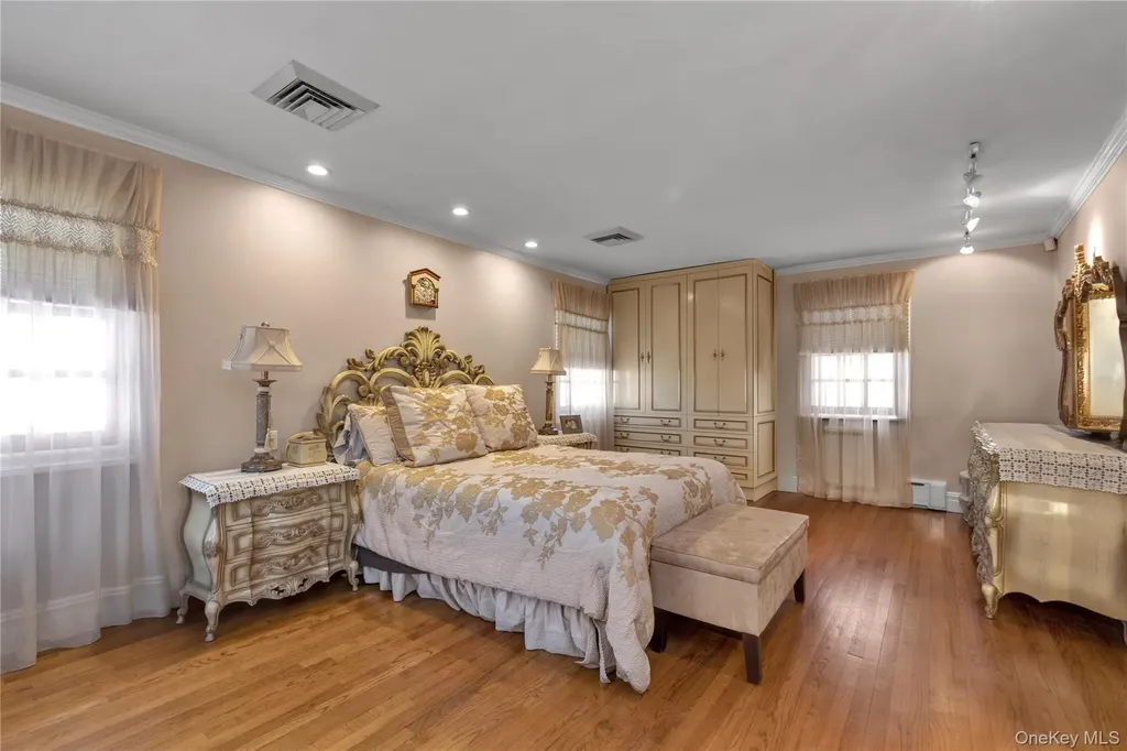 145-85 9th Avenue Whitestone NY 11357