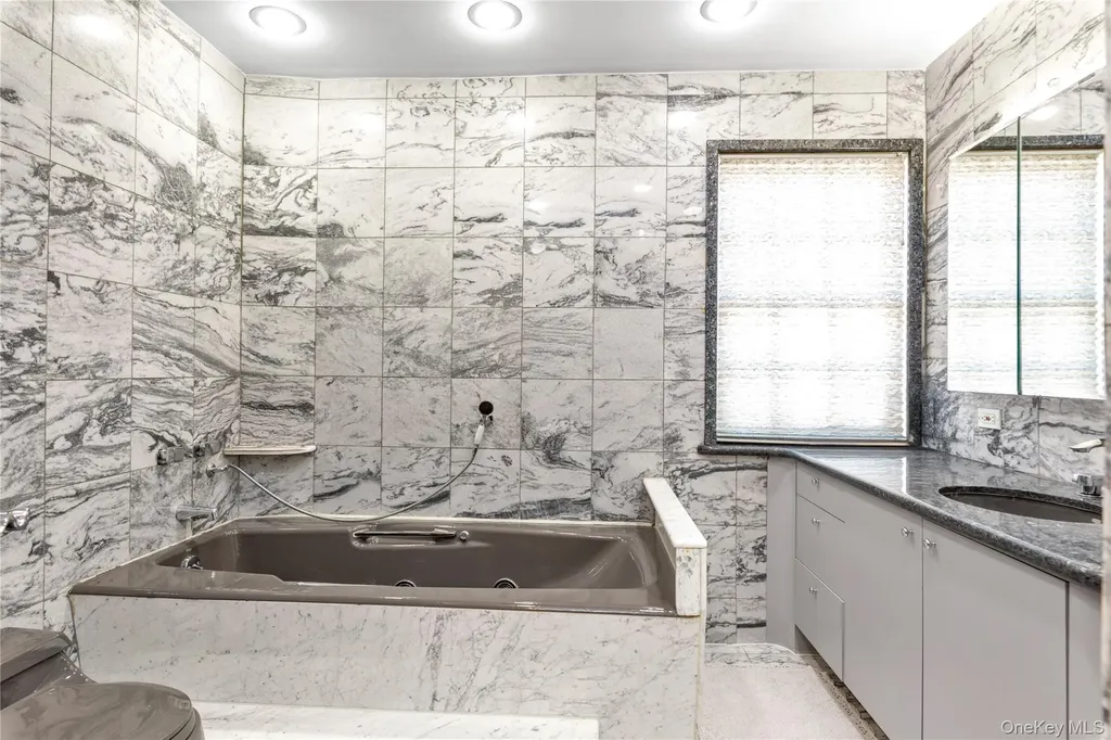 145-85 9th Avenue Whitestone NY 11357