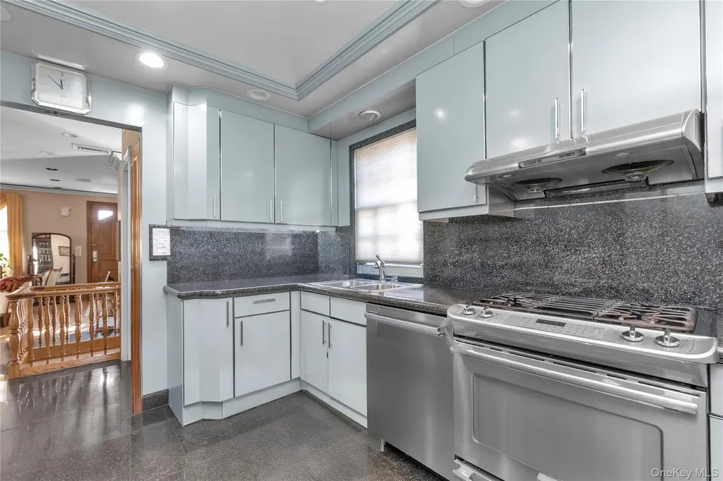145-85 9th Avenue Whitestone NY 11357