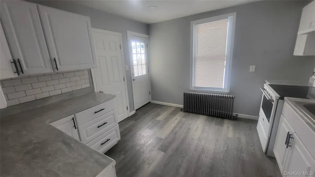 164 Thompson Street Poughkeepsie NY 12601