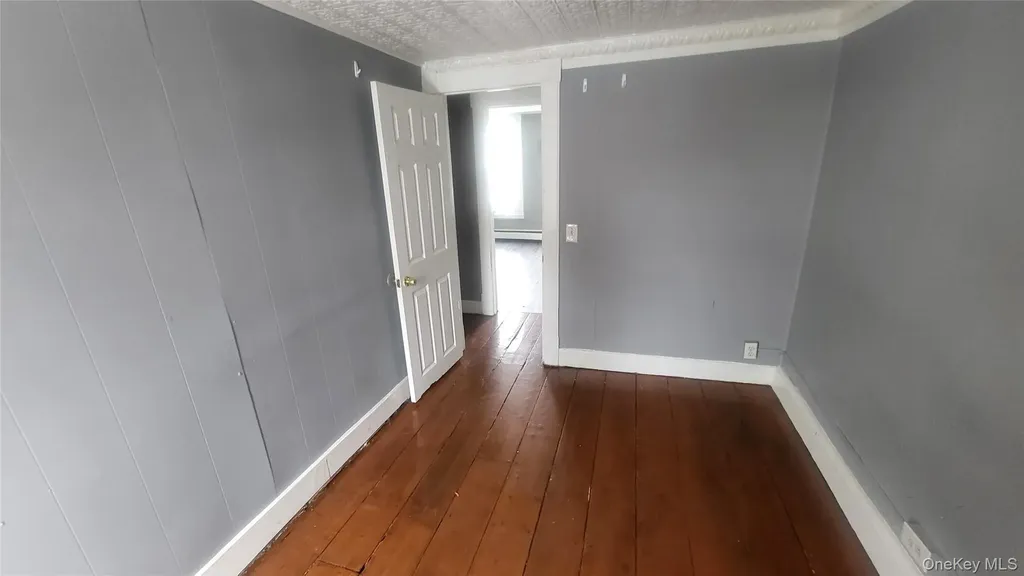 164 Thompson Street Poughkeepsie NY 12601