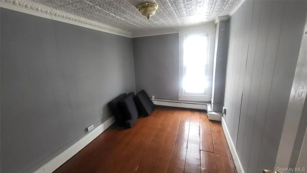 164 Thompson Street Poughkeepsie NY 12601