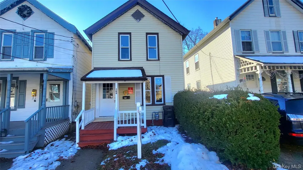 164 Thompson Street Poughkeepsie NY 12601