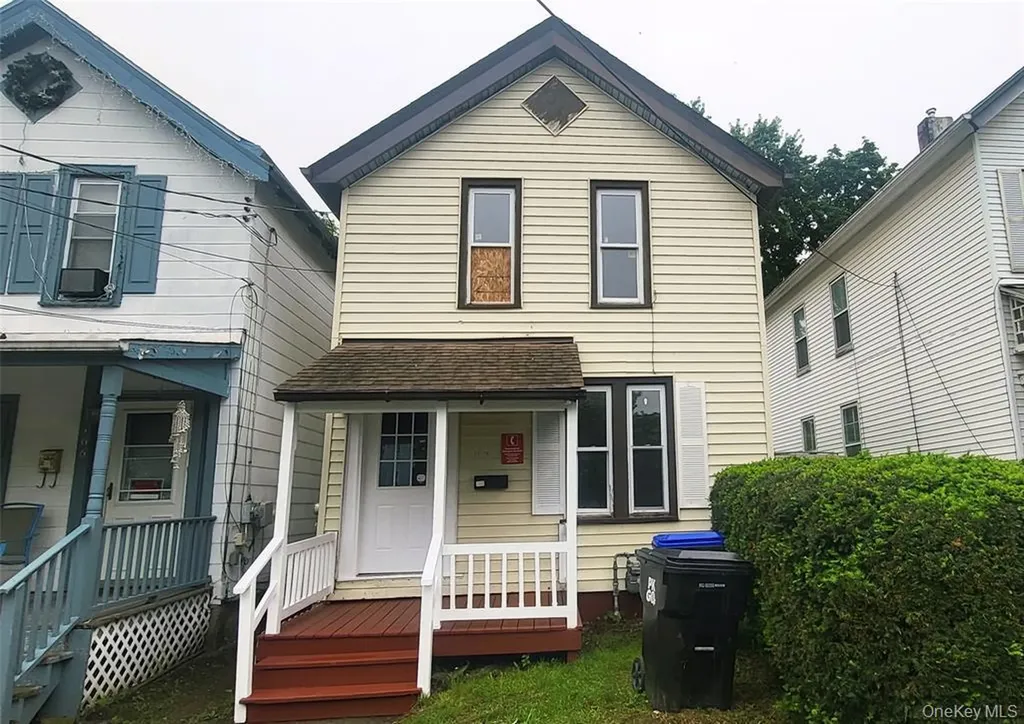 164 Thompson Street Poughkeepsie NY 12601