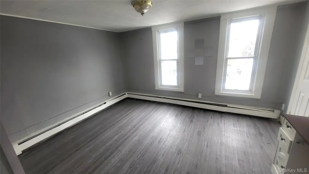 164 Thompson Street Poughkeepsie NY 12601