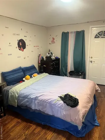 137-15 220th Place Laurelton NY 11413