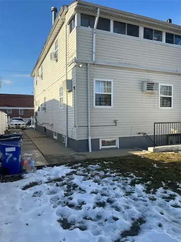 137-15 220th Place Laurelton NY 11413