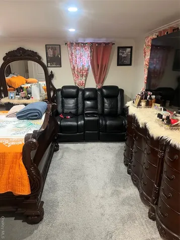 137-15 220th Place Laurelton NY 11413