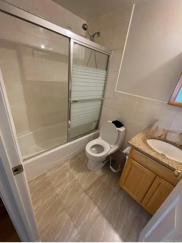 13708 31st Road Flushing NY 11354