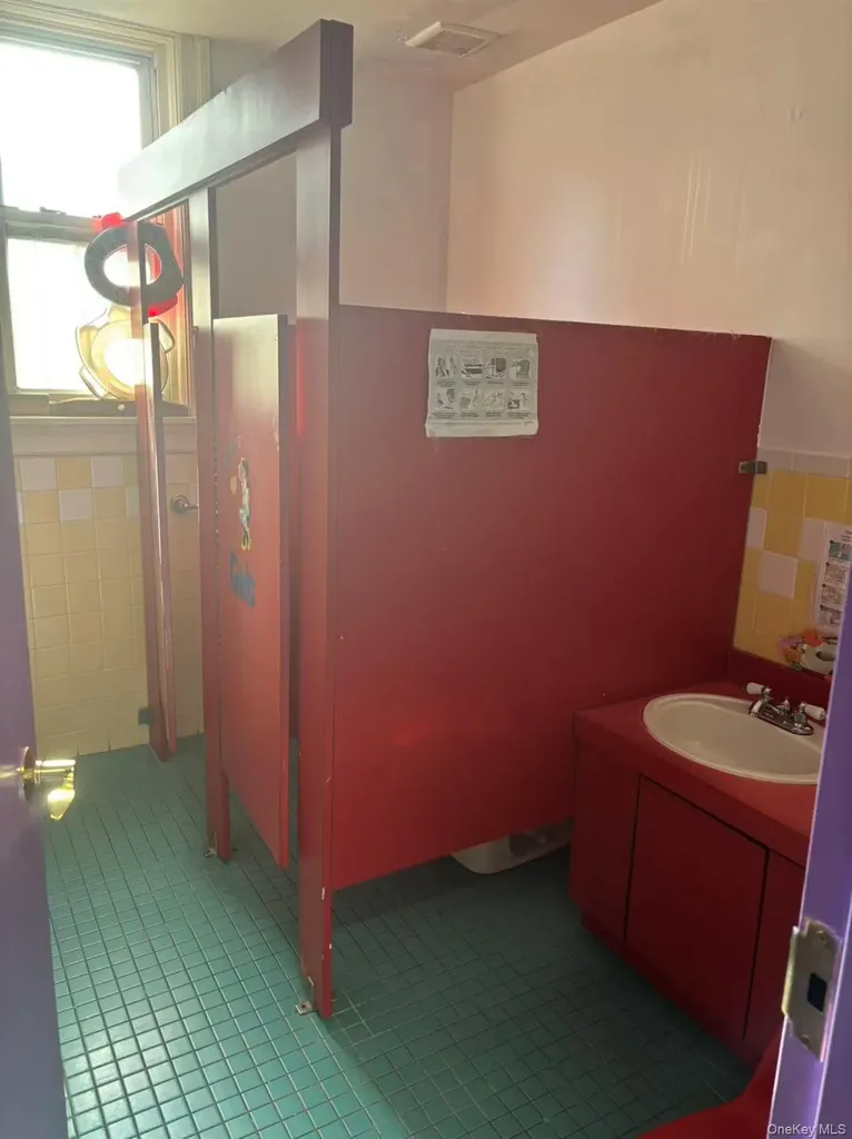 145-15 34th Avenue Flushing NY 11354