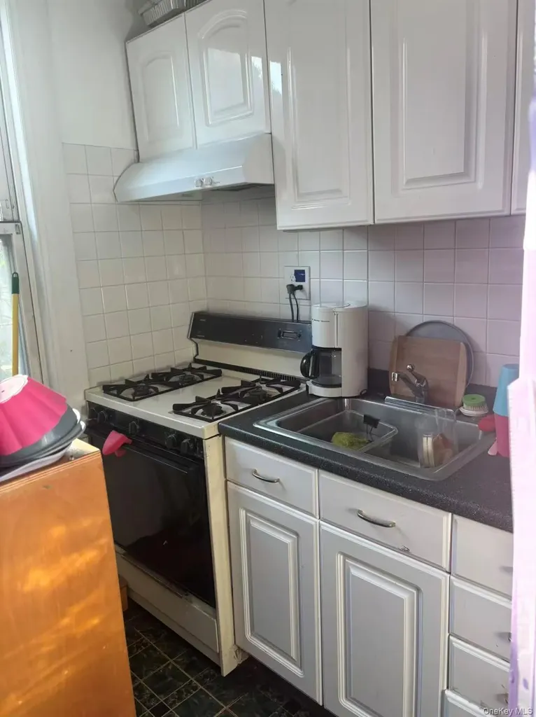 145-15 34th Avenue Flushing NY 11354