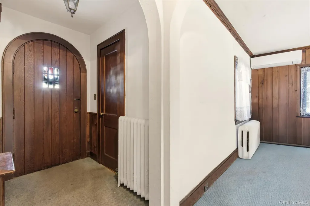 54 Summit Drive Manhasset NY 11030