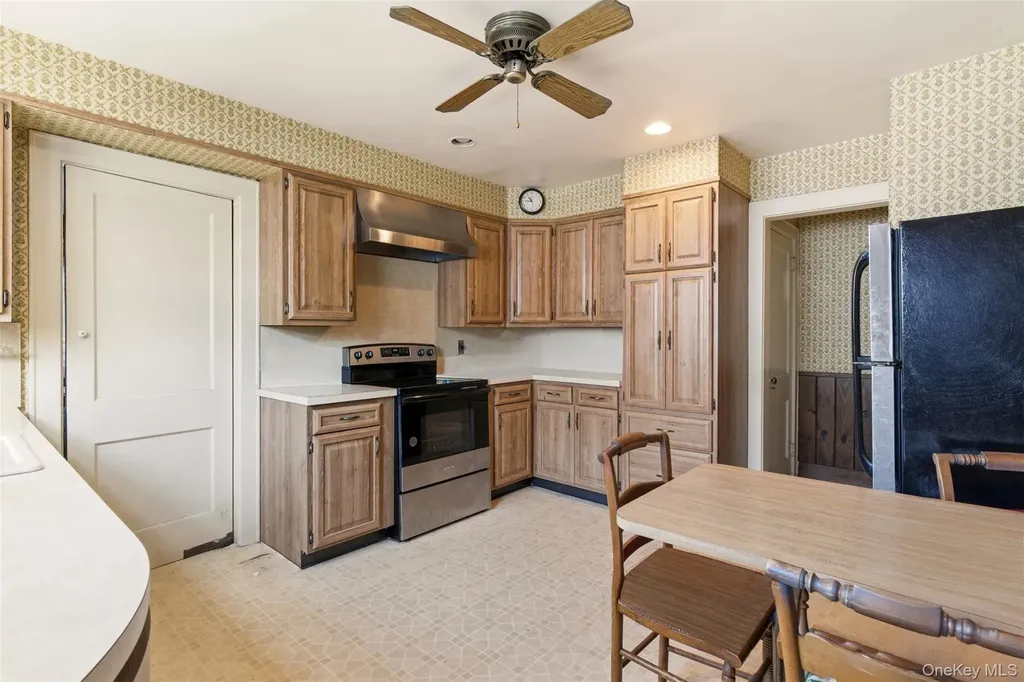 54 Summit Drive Manhasset NY 11030