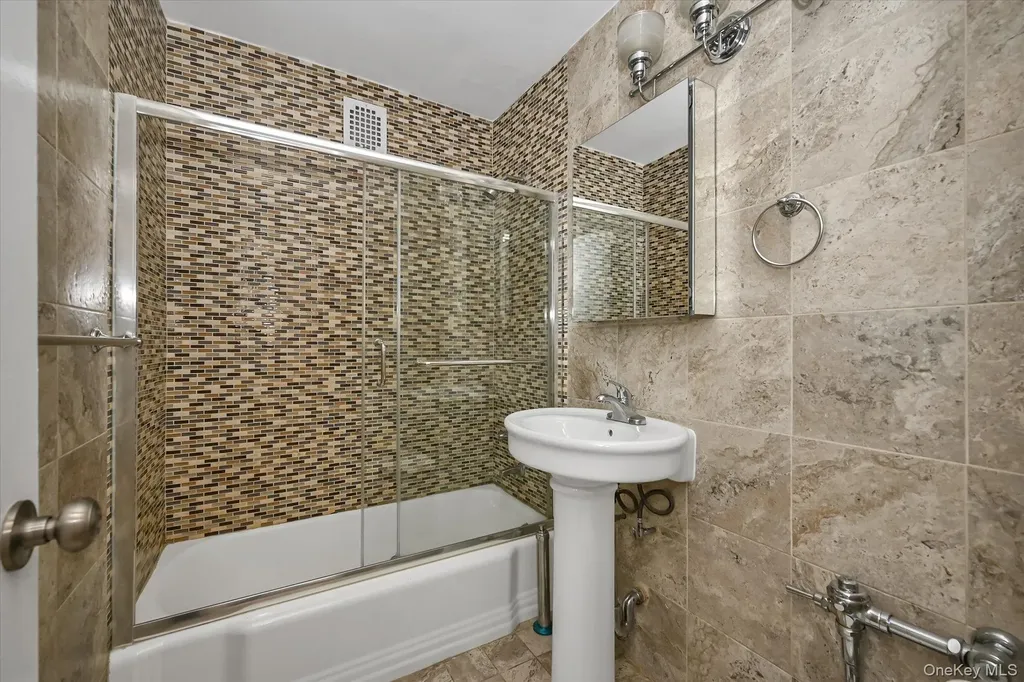85-10 151st Avenue Howard Beach NY 11414