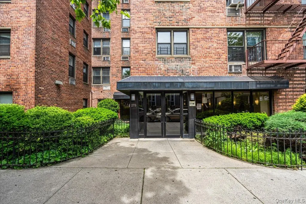 275 Webster Avenue Brooklyn NY 11230