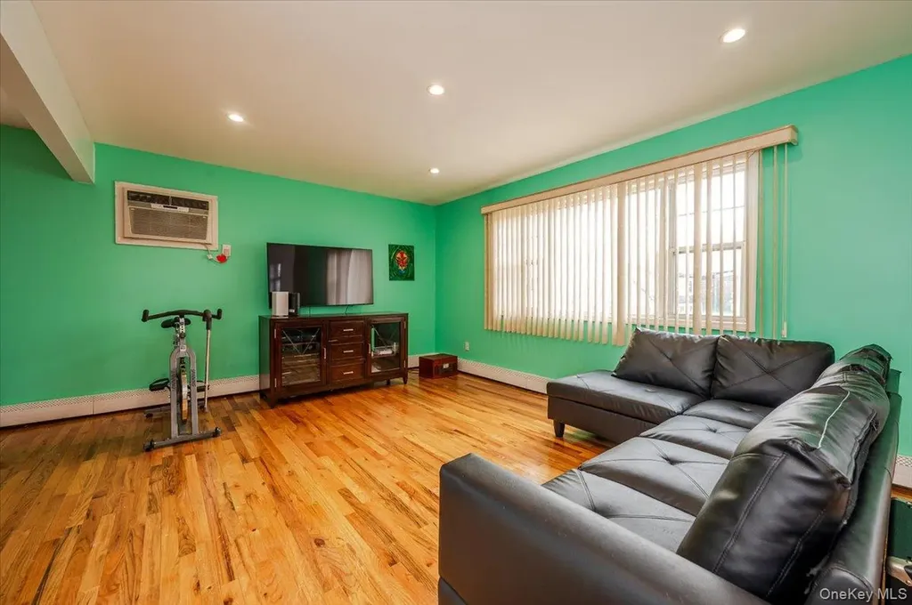 2 Wilson Street East Rockaway NY 11518