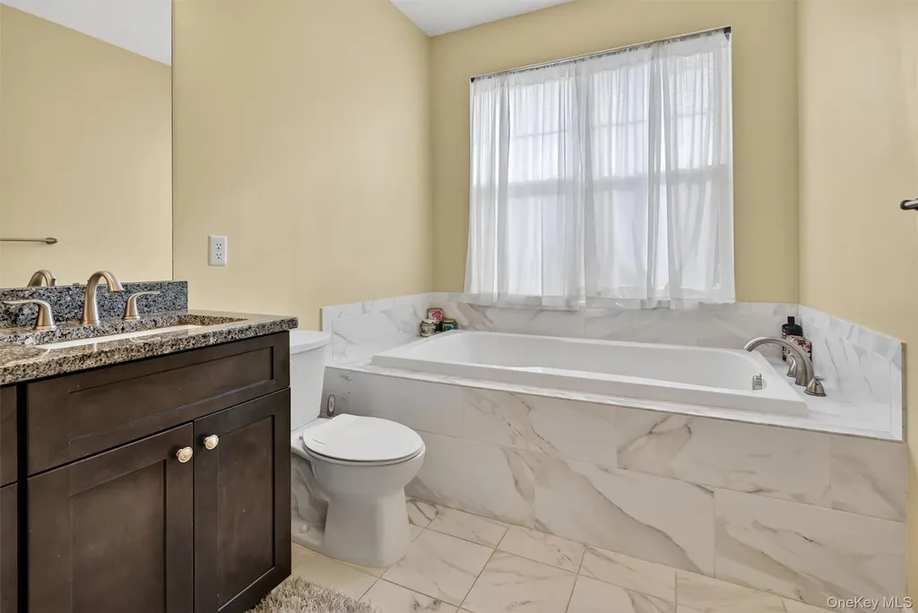 76 Magnolia Park Road Middletown NY 10940