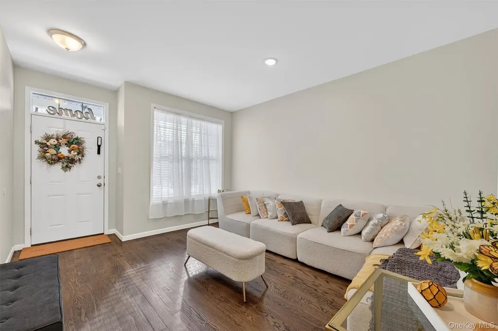 76 Magnolia Park Road Middletown NY 10940