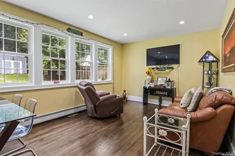 245 Main Street Cold Spring Harbor NY 11724