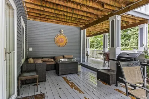 245 Main Street Cold Spring Harbor NY 11724