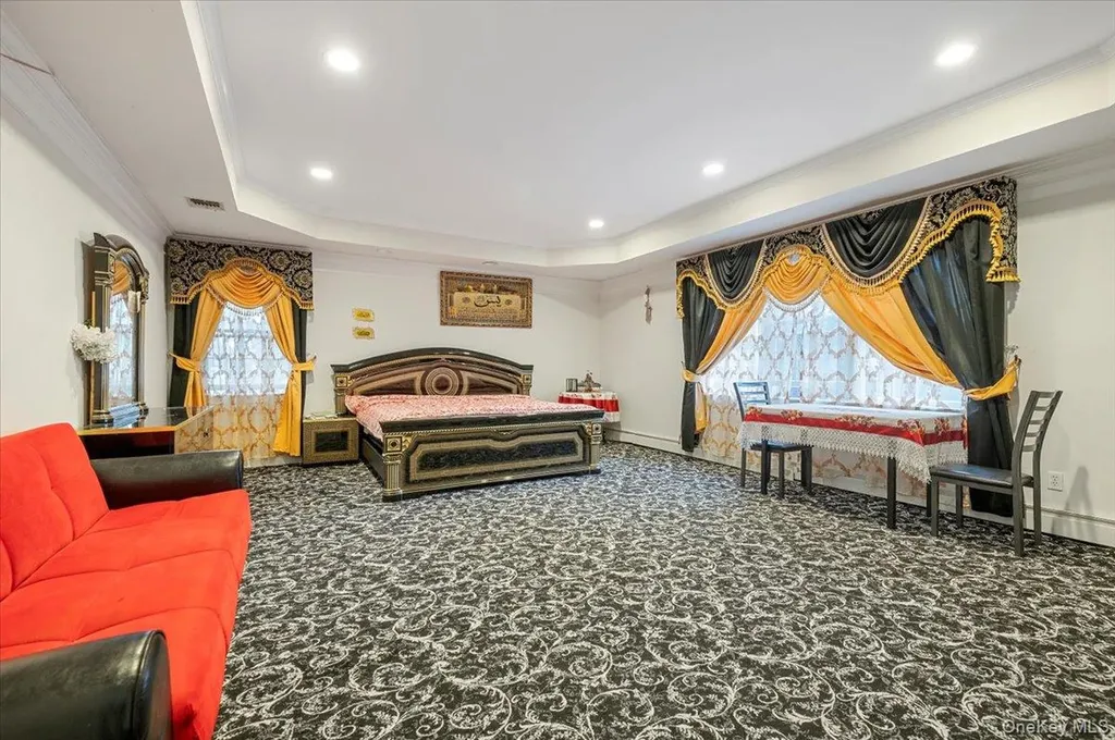 21 Astor Avenue Saint James NY 11780