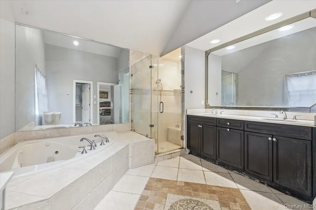 21 Astor Avenue Saint James NY 11780
