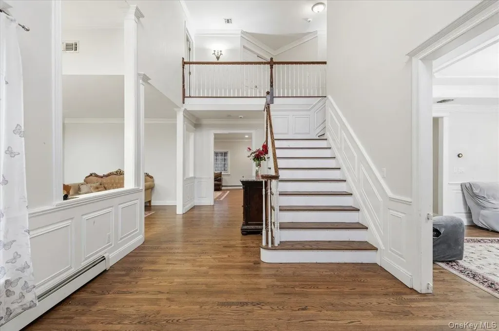21 Astor Avenue Saint James NY 11780
