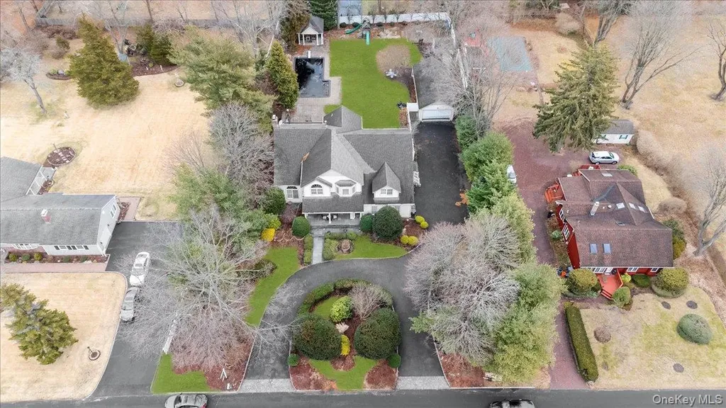21 Astor Avenue Saint James NY 11780