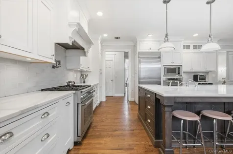 21 Astor Avenue Saint James NY 11780